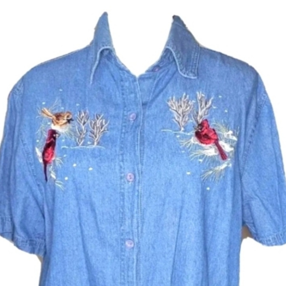 Vintage Christmas Cardinals Denim Embroidered Shirt Size Medium